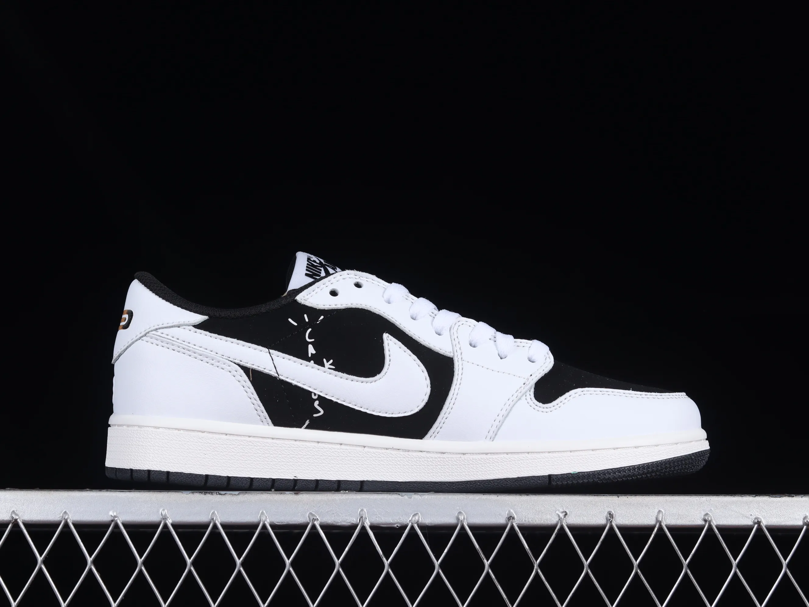 All categories Air Jordan Jordan series basketball shoes Air Jordan 1 Low Travis Scott x Air Jordan 1 Low OG AJ1 Joe 1 black and white panda reverse inverted hook joint casual sports basketball shoes DZ4317-100